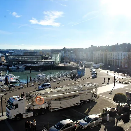 Duplex Avec Vue Sur Le Port De Plaisance Lägenhet *